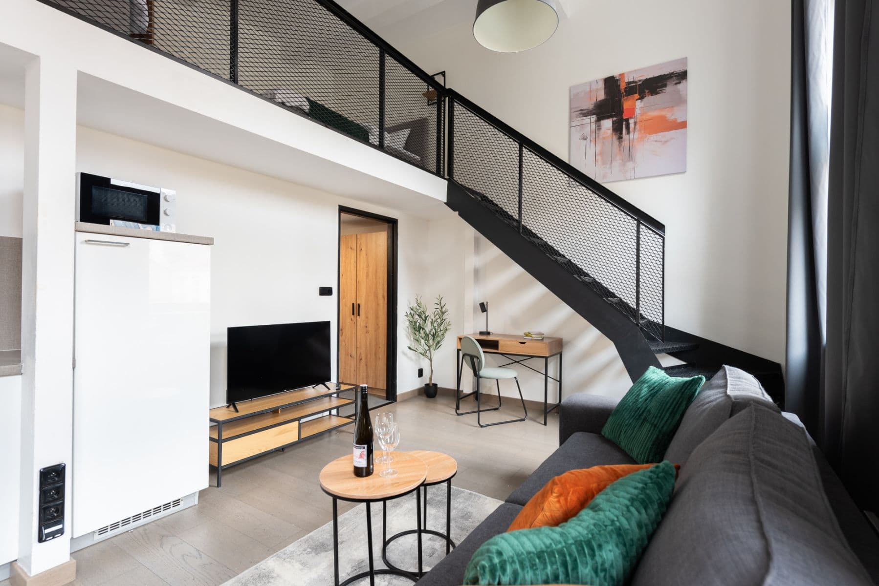 Pronájem bytu  70 m², Křižíkova, Praha, Praha