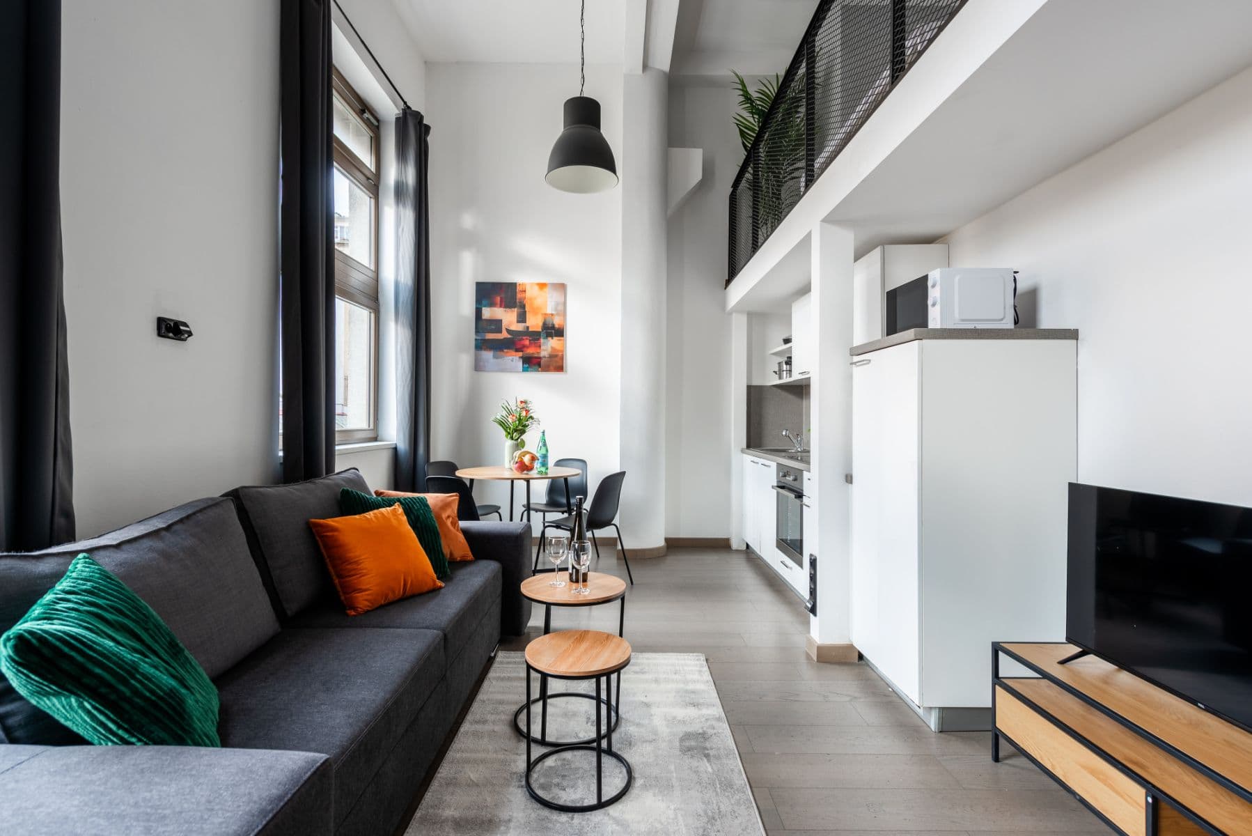 Pronájem bytu  70 m², Křižíkova, Praha, Praha