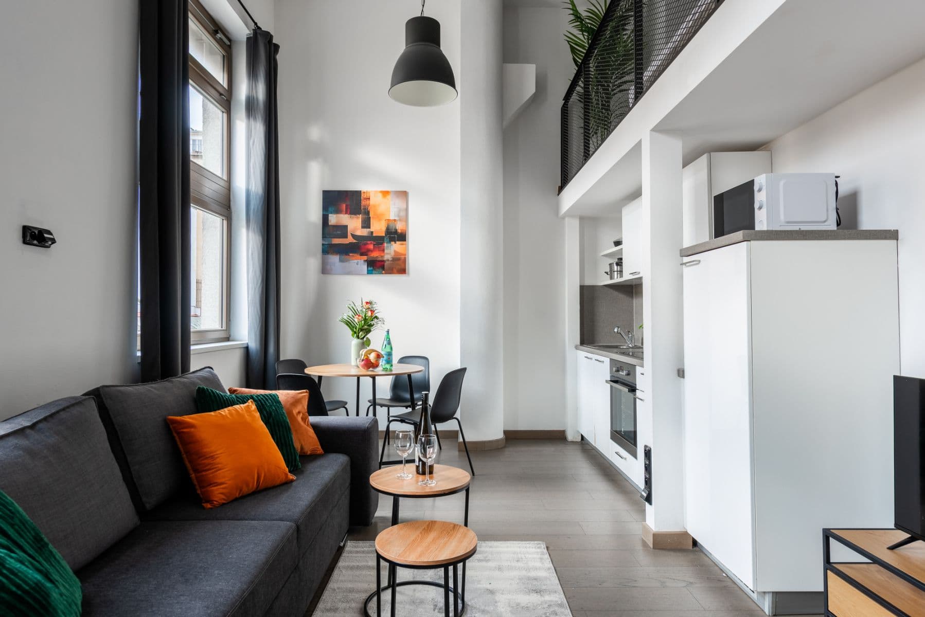 Pronájem bytu  70 m², Křižíkova, Praha, Praha