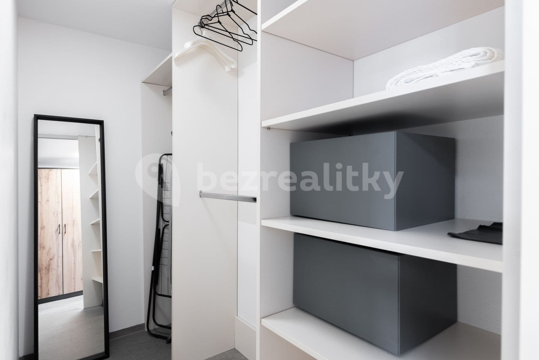 Pronájem bytu  72 m², Křižíkova, Praha, Praha