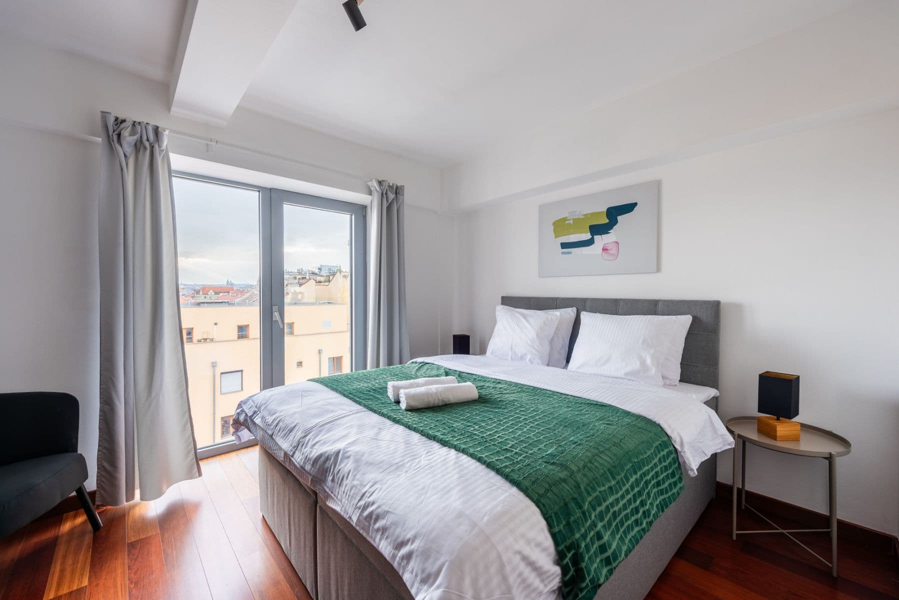 Pronájem bytu  150 m², Křižíkova, Praha, Praha