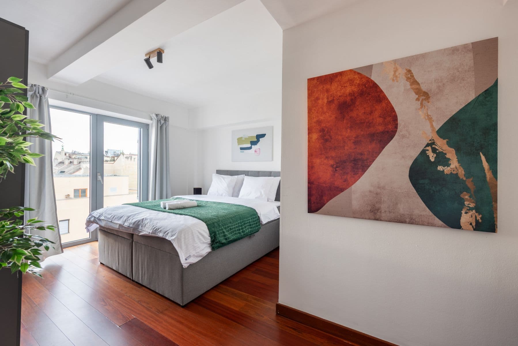 Pronájem bytu  150 m², Křižíkova, Praha, Praha