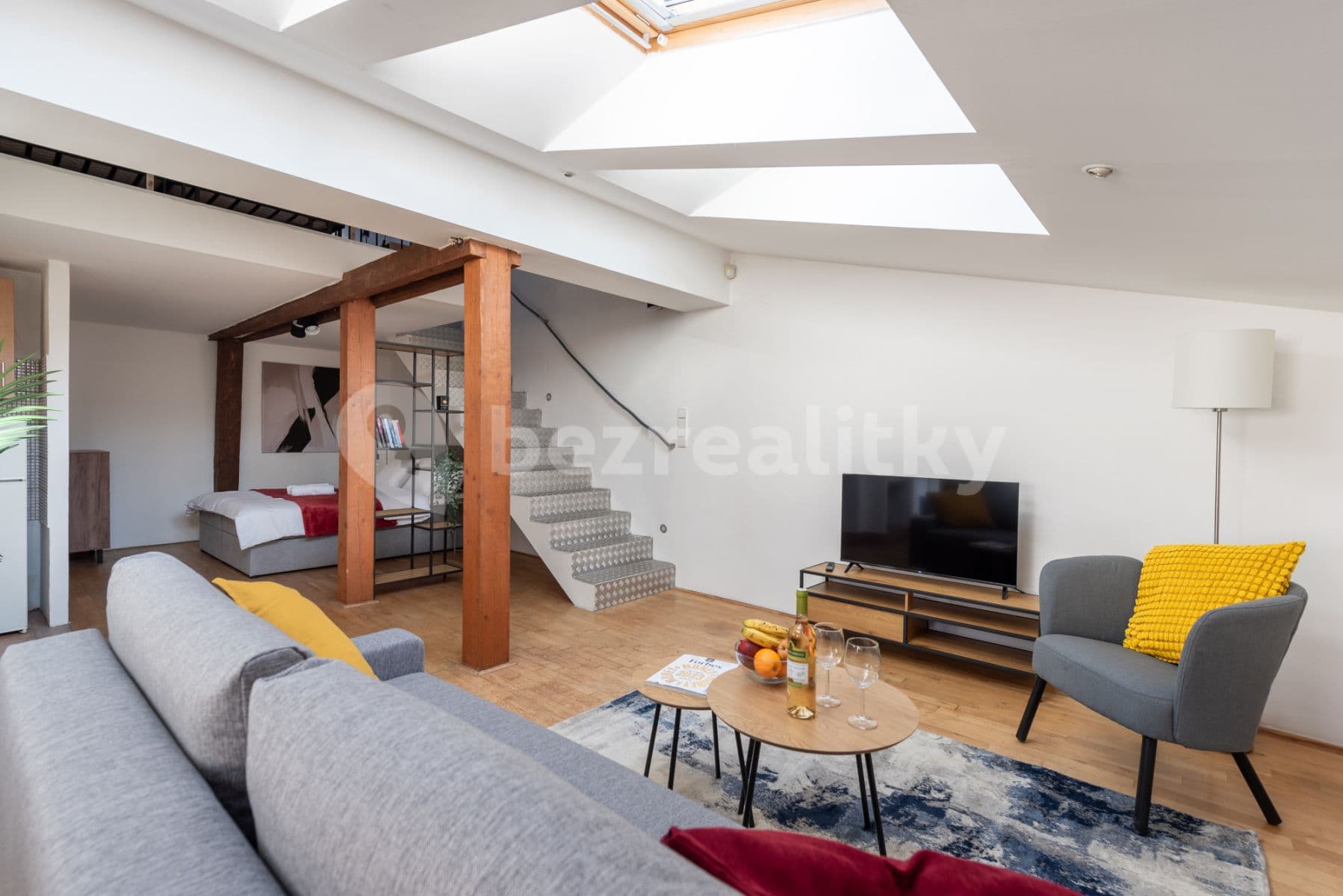 Pronájem bytu  70 m², Řeznická, Praha, Praha