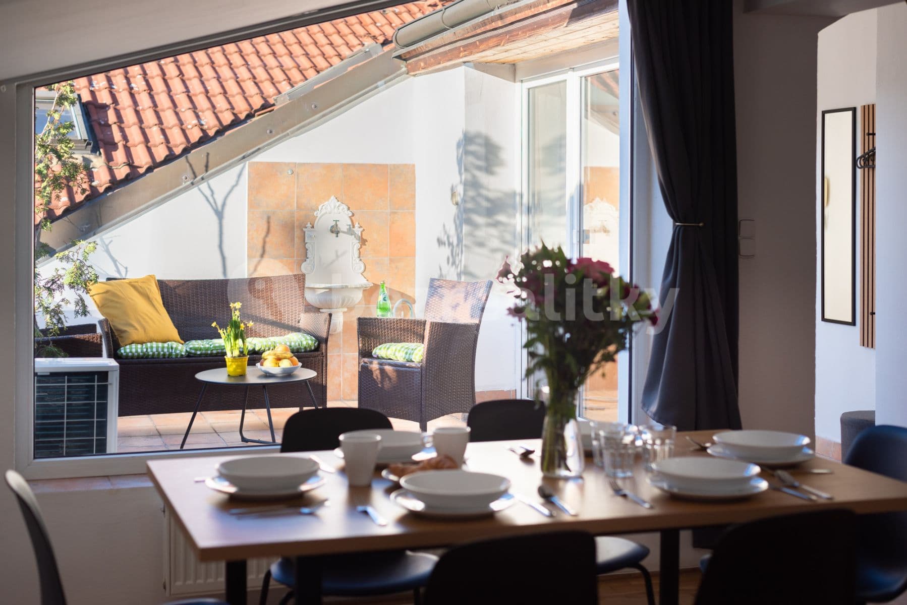 Pronájem bytu  70 m², Řeznická, Praha, Praha