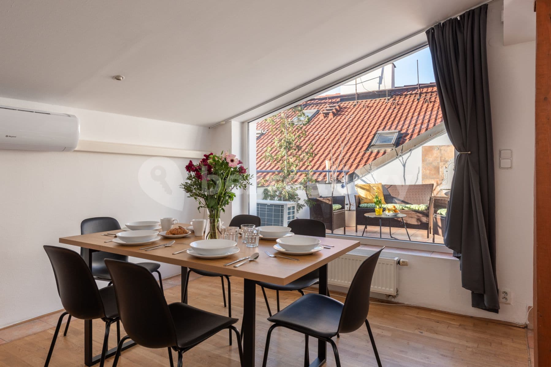 Pronájem bytu  70 m², Řeznická, Praha, Praha