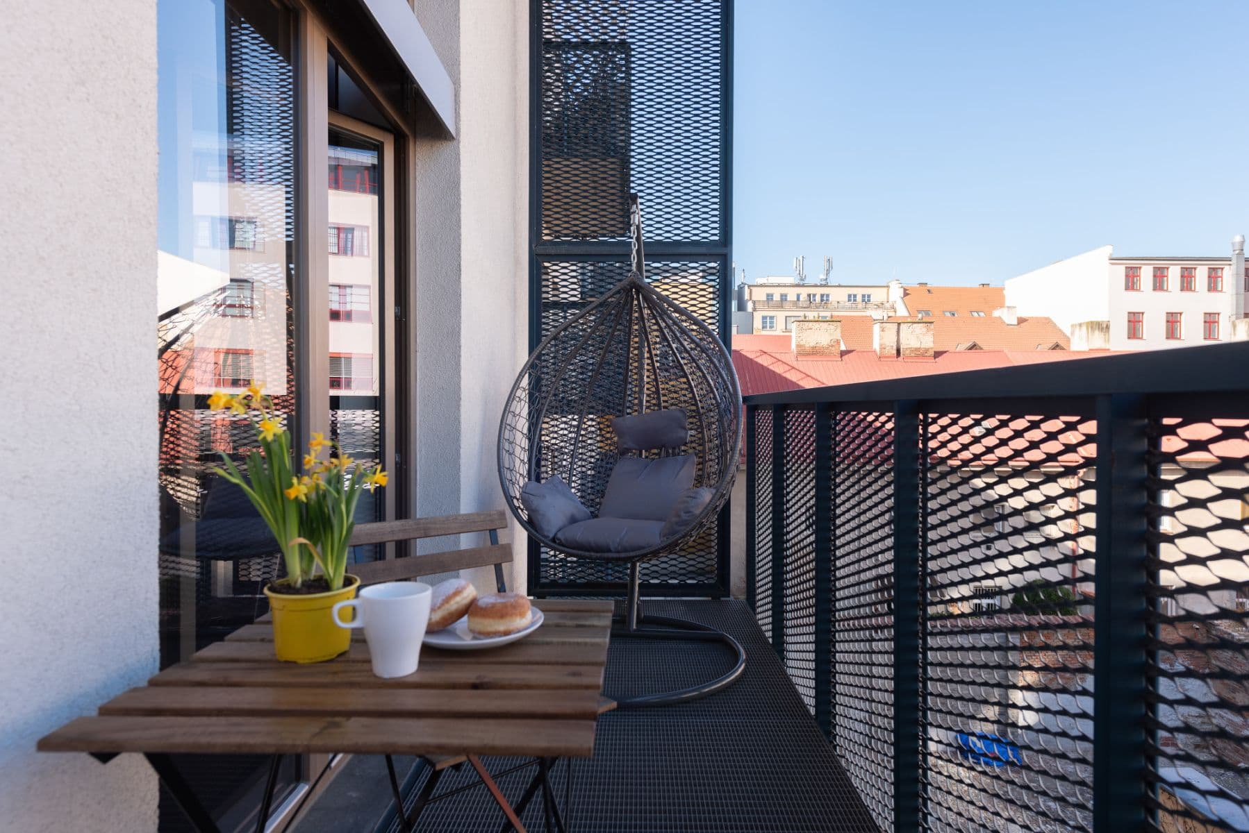 Pronájem bytu  65 m², Křižíkova, Praha, Praha