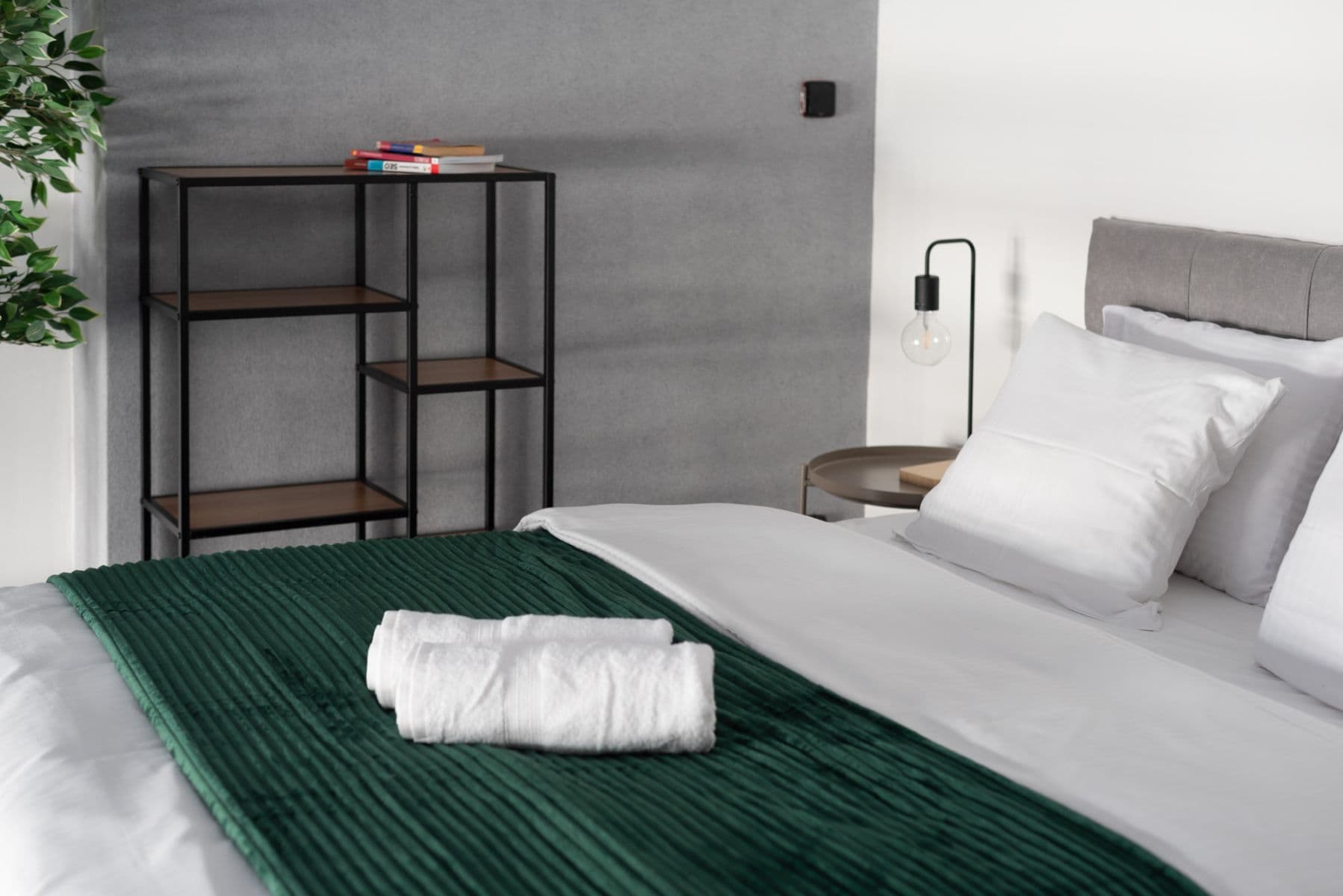 Pronájem bytu  65 m², Křižíkova, Praha, Praha