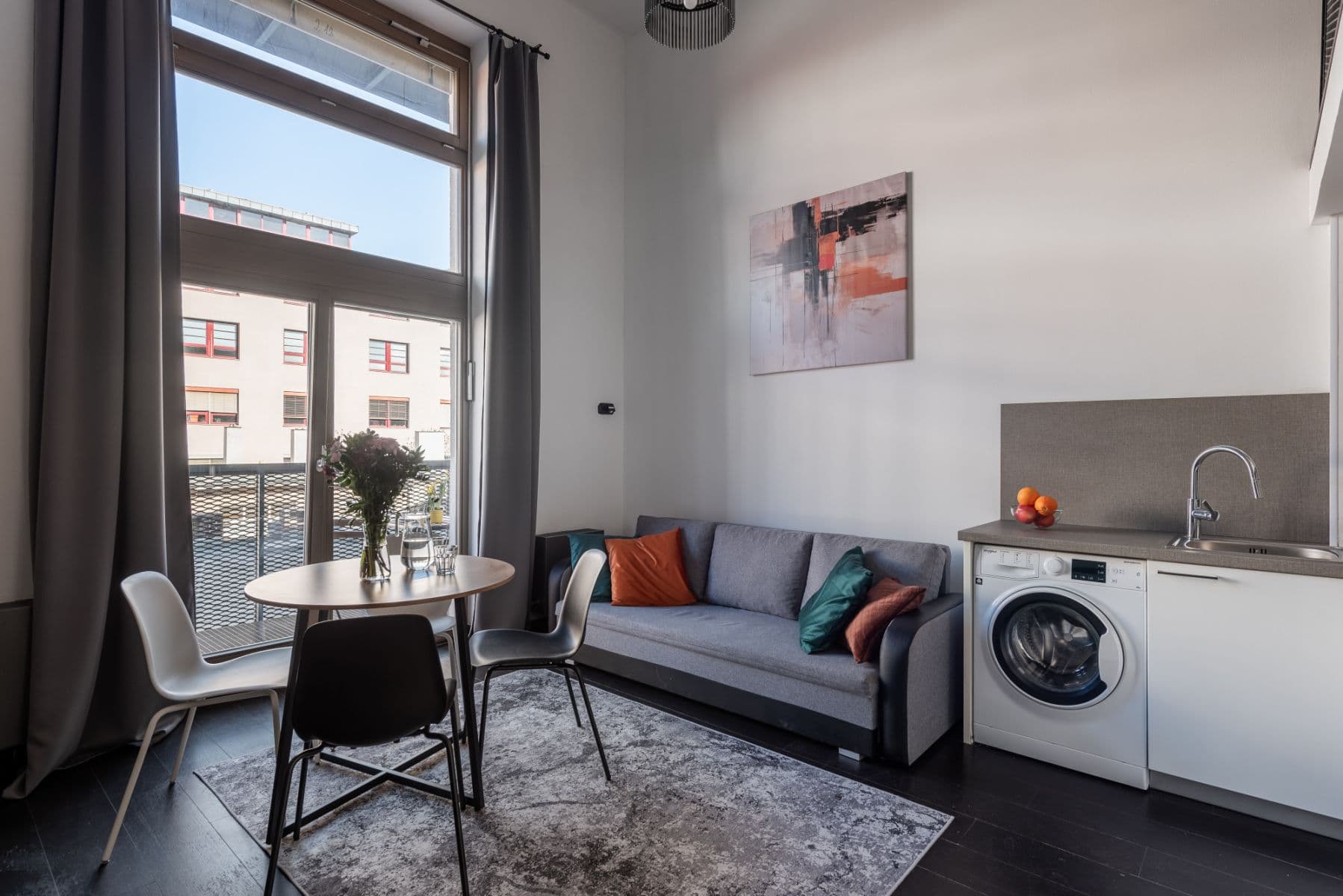 Pronájem bytu  65 m², Křižíkova, Praha, Praha