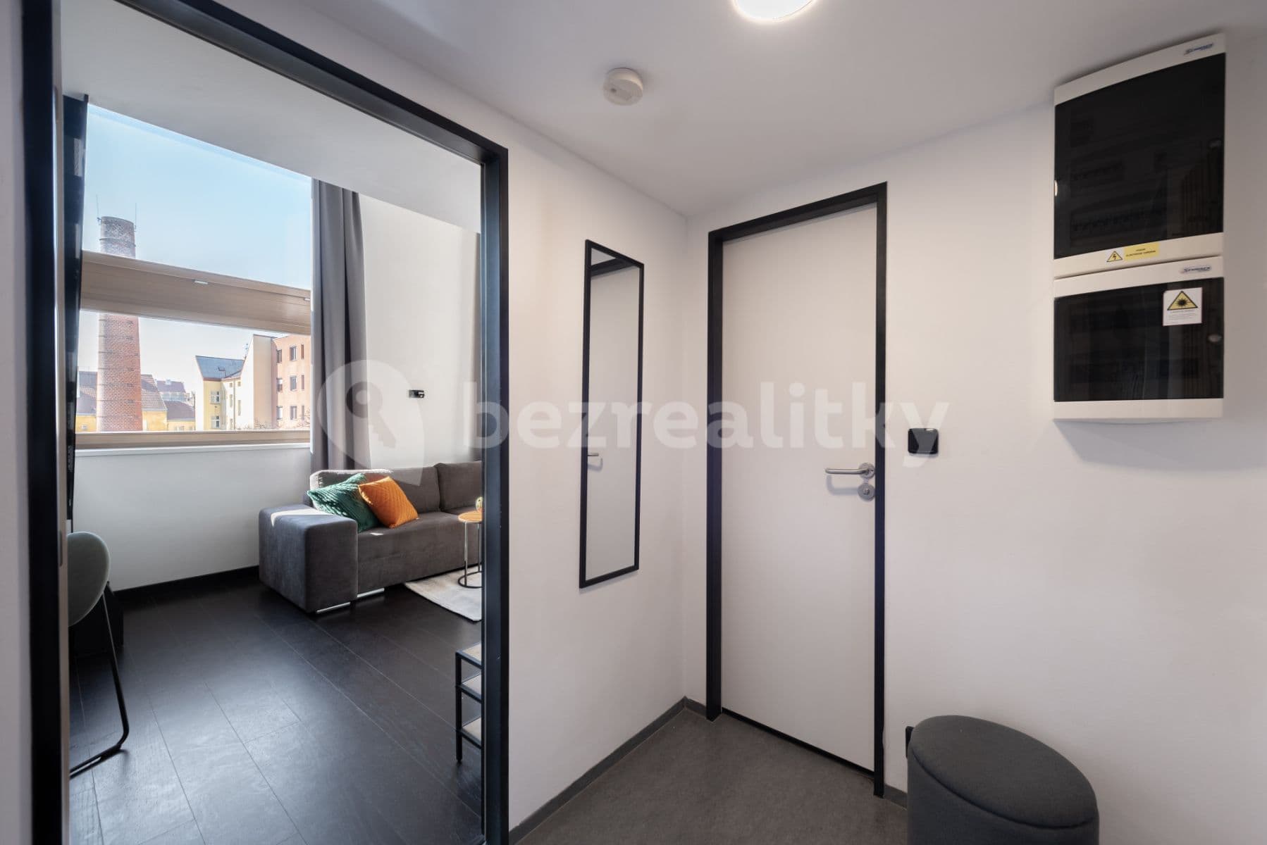 Pronájem bytu  72 m², Křižíkova, Praha, Praha
