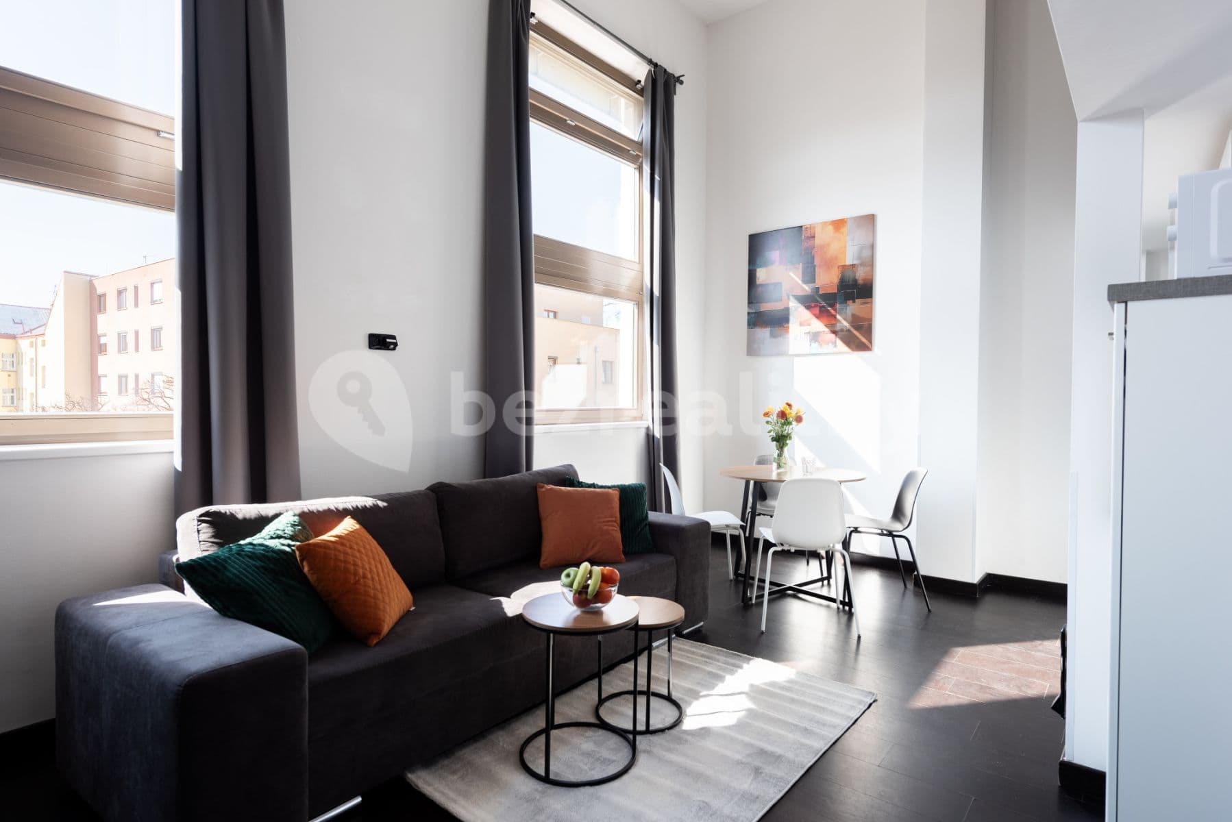 Pronájem bytu  72 m², Křižíkova, Praha, Praha