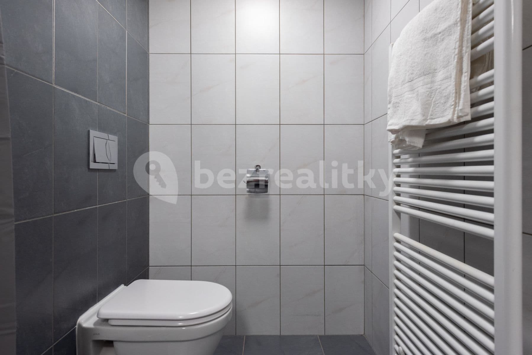 Pronájem bytu  72 m², Křižíkova, Praha, Praha