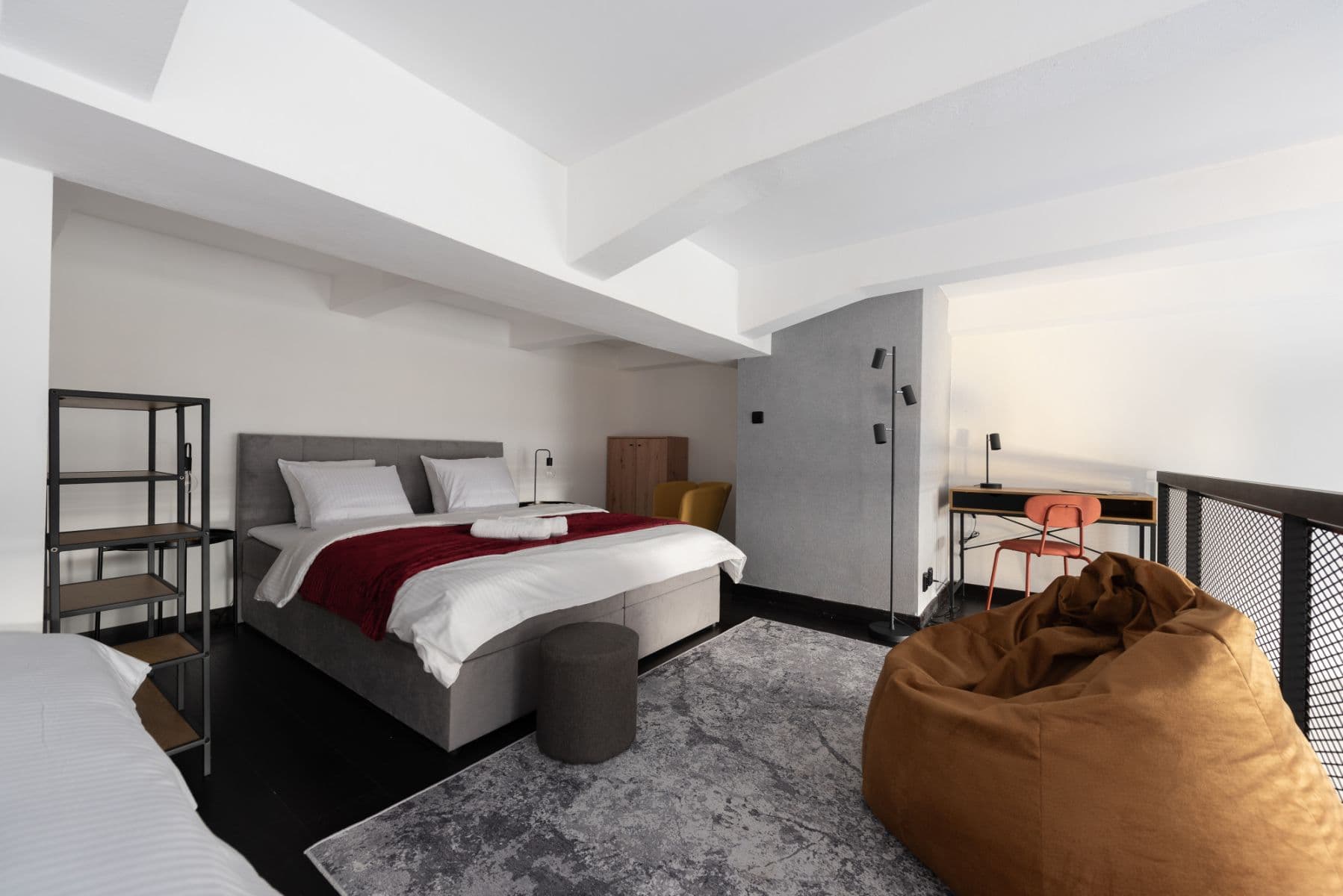 Pronájem bytu  72 m², Křižíkova, Praha, Praha