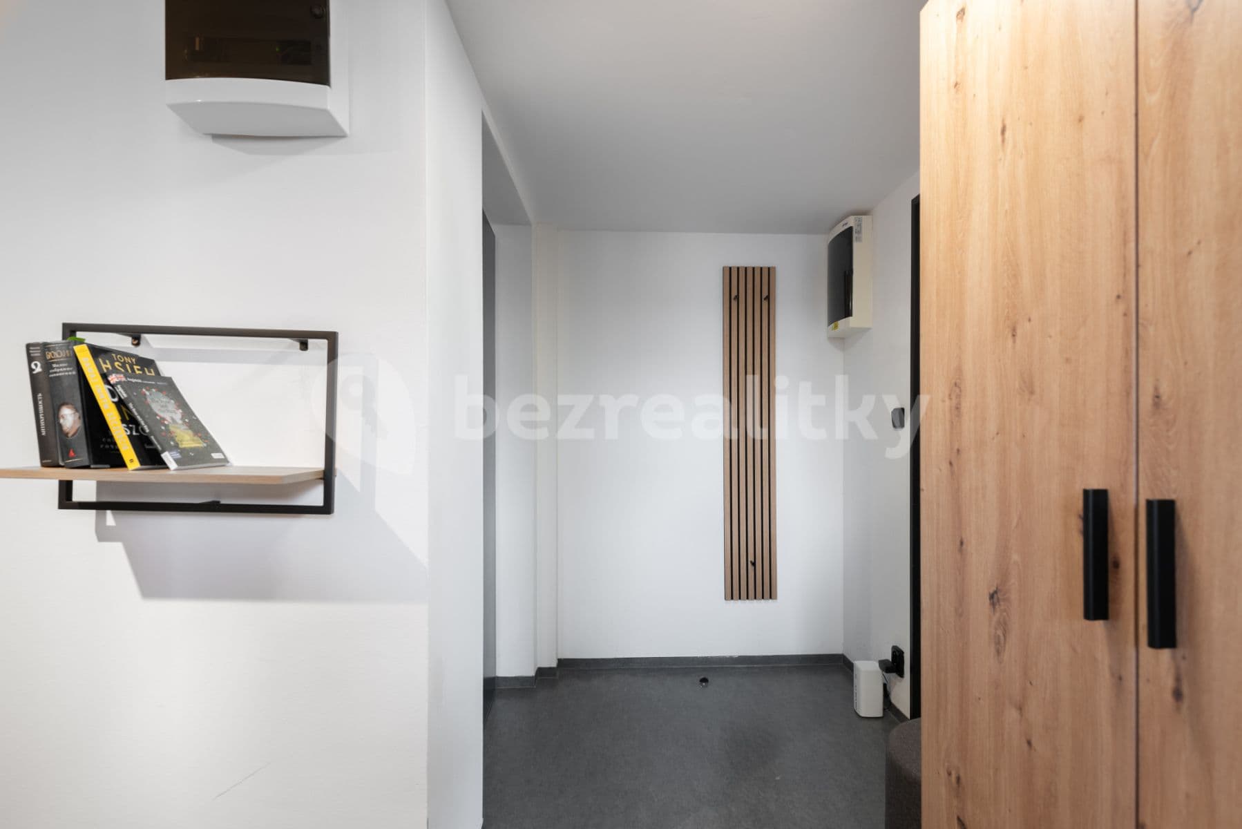 Pronájem bytu  72 m², Křižíkova, Praha, Praha