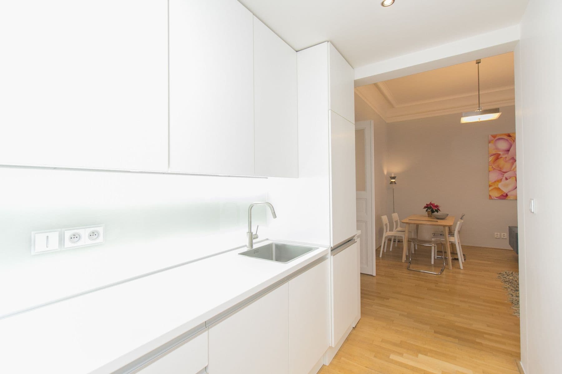 Pronájem bytu  85 m², Chodská, Praha, Praha