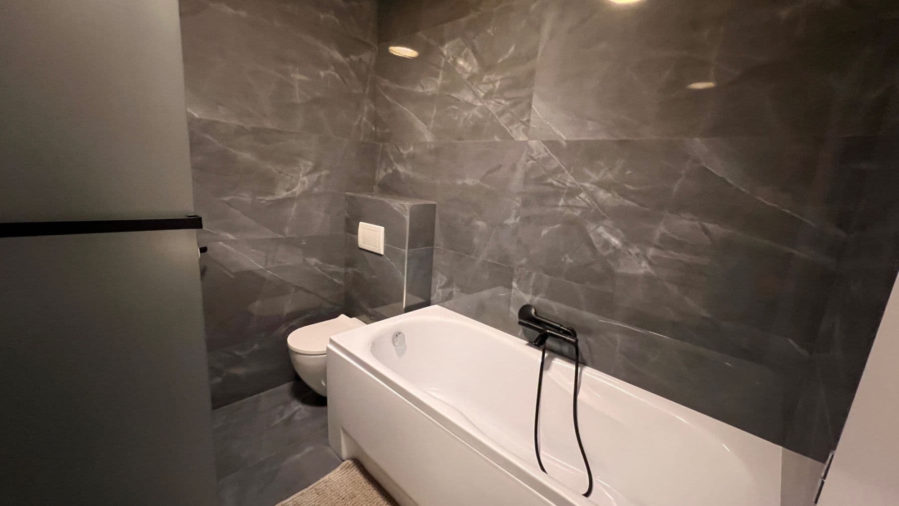Pronájem bytu  113 m², Slivková, Dunajská Lužná, Bratislavský kraj