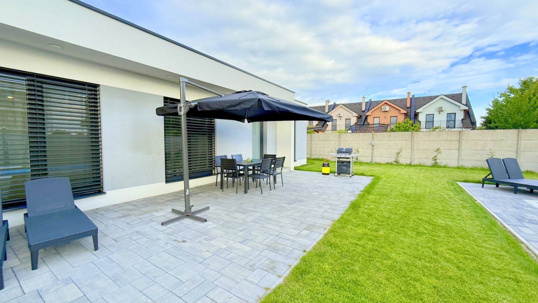 Pronájem bytu  113 m², Slivková, Dunajská Lužná, Bratislavský kraj