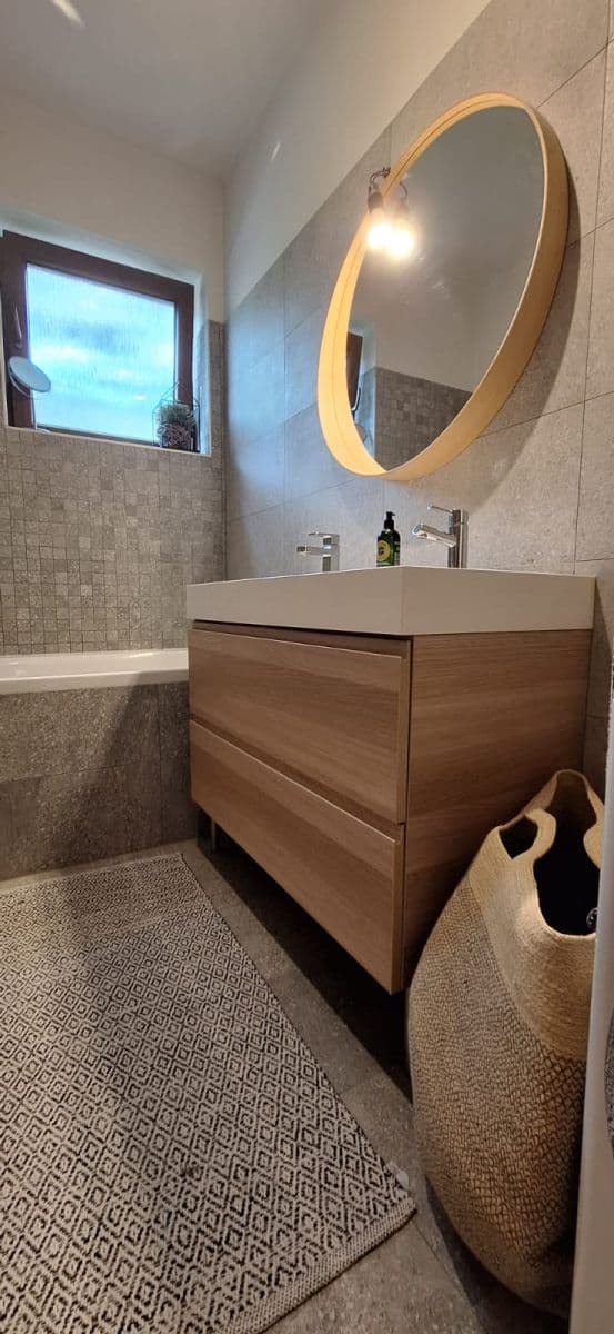Pronájem bytu  120 m², Solosnicka a, Karlova Ves, Bratislavský kraj