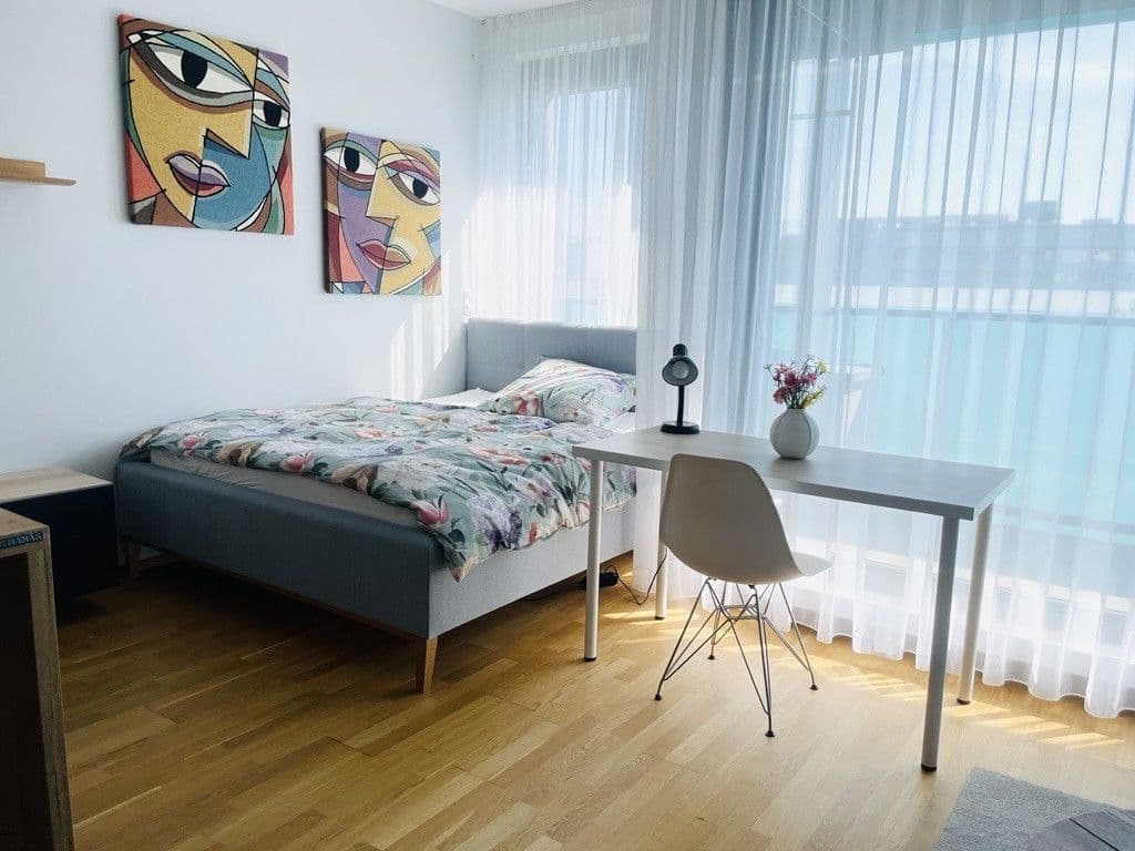 Pronájem bytu  35 m², U pruhonu B, Praha, Praha