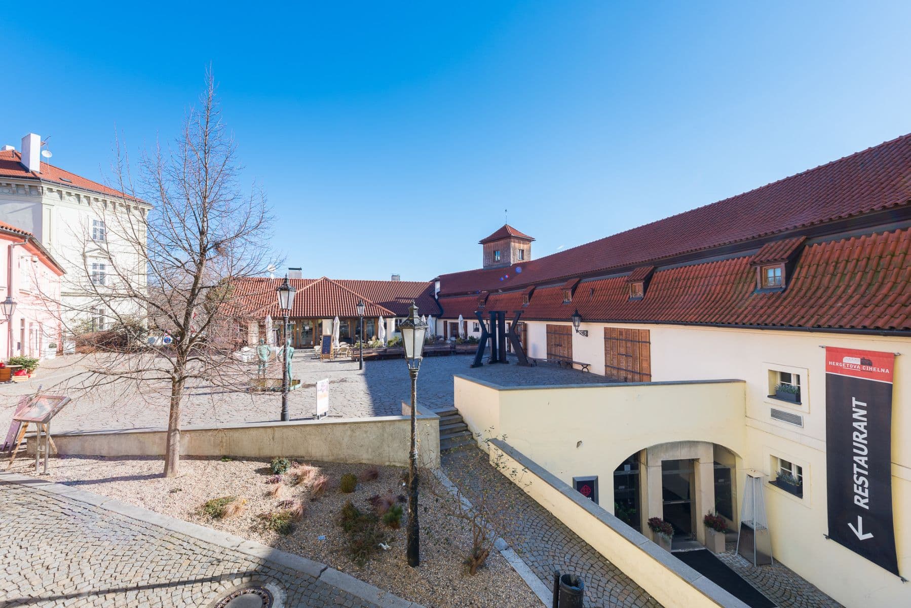 Pronájem bytu  46 m², Cihelná, Praha, Praha
