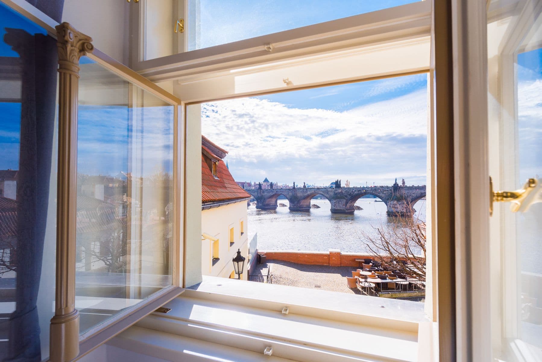 Pronájem bytu  46 m², Cihelná, Praha, Praha