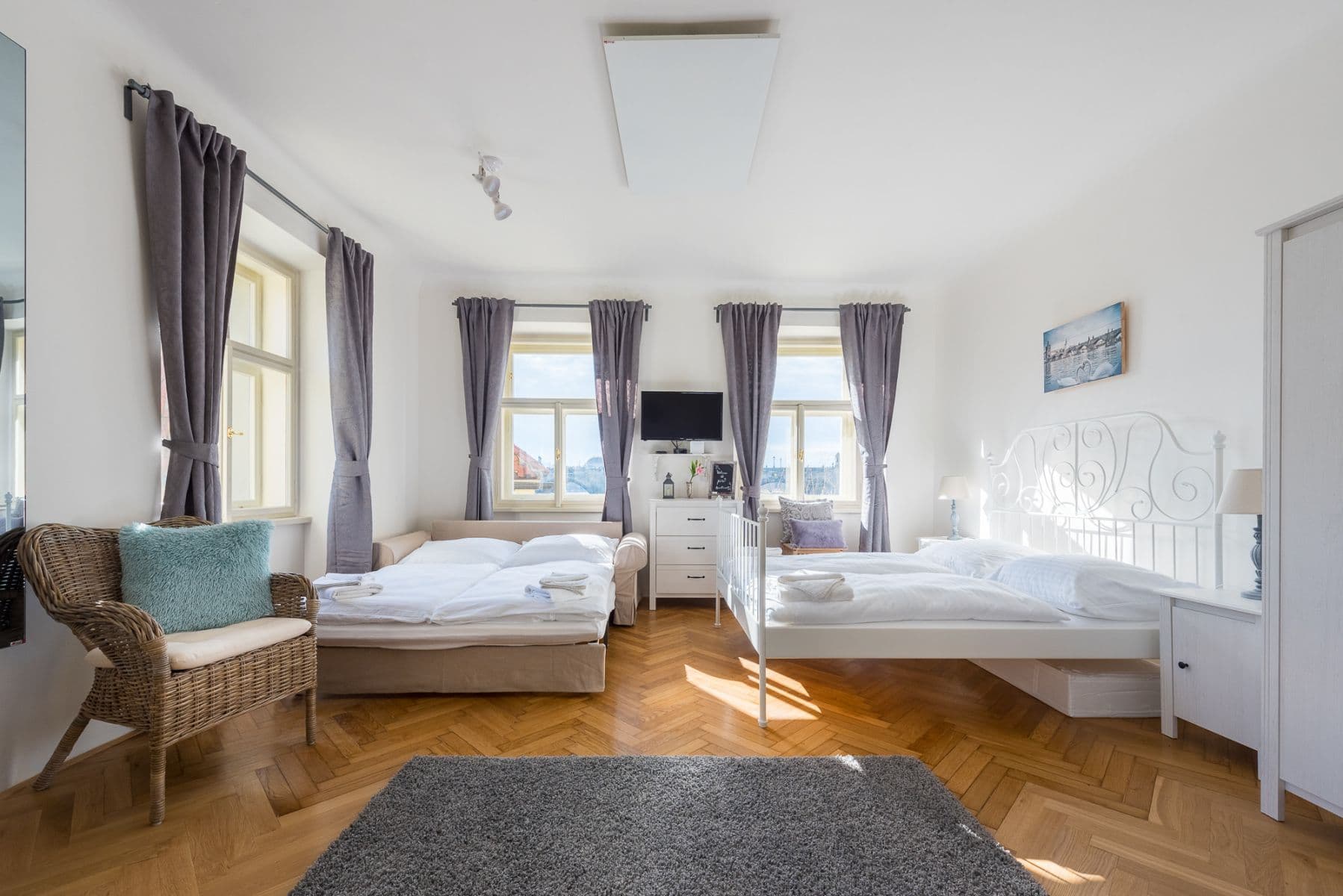 Pronájem bytu  46 m², Cihelná, Praha, Praha