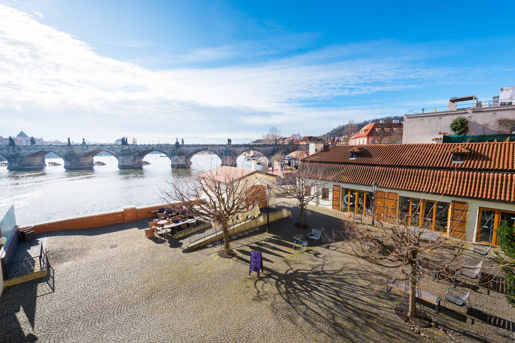 Pronájem bytu  46 m², Cihelná, Praha, Praha