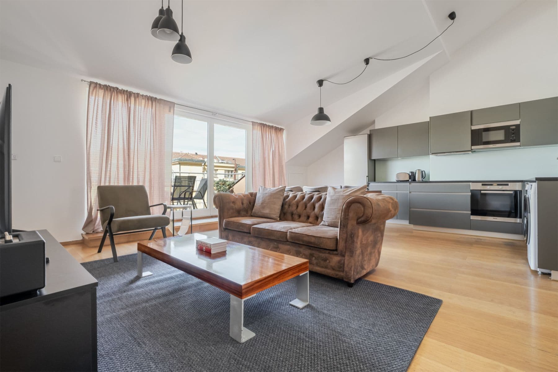Pronájem bytu  115 m², Křížkovského, Praha, Praha