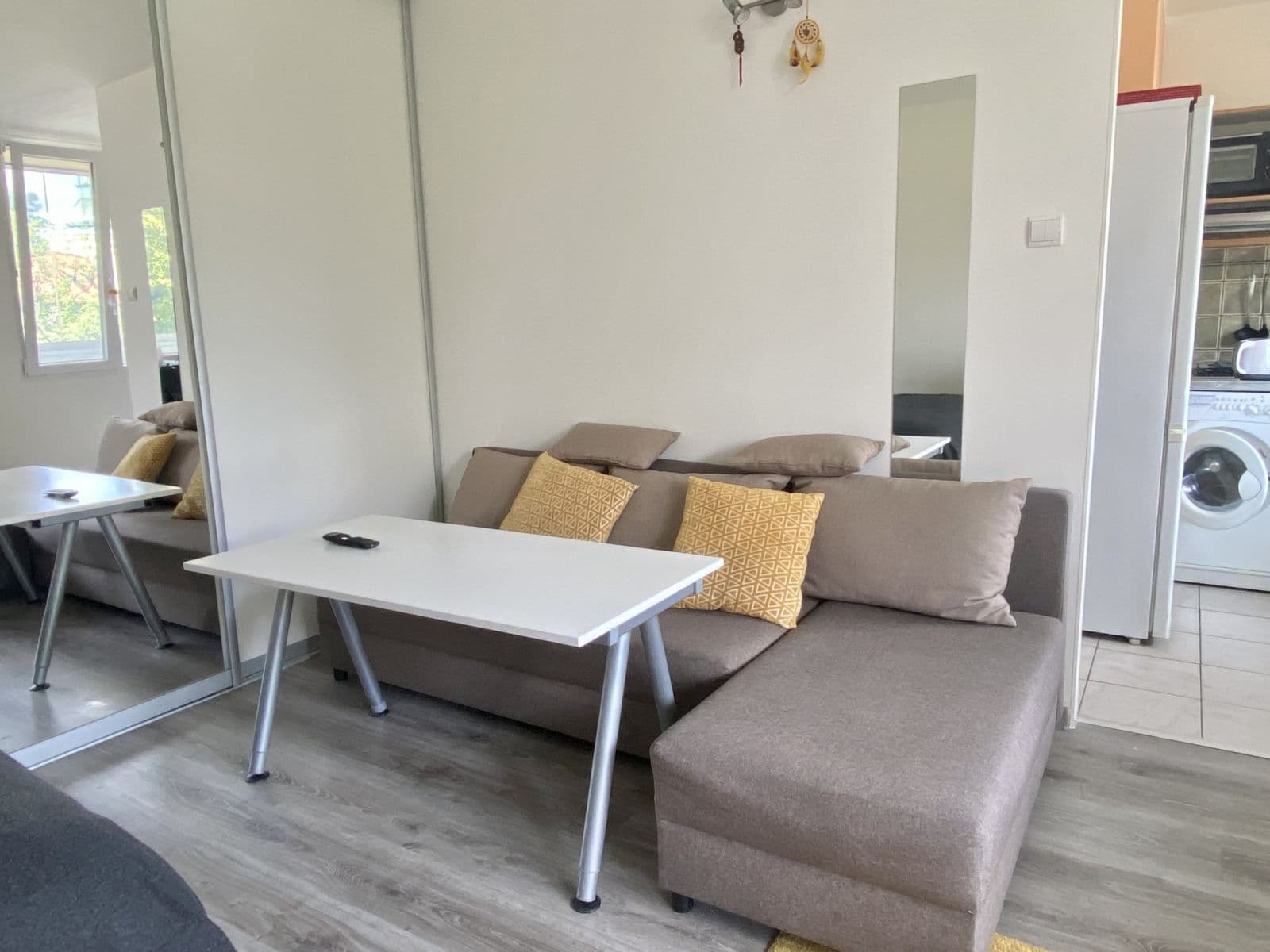 Pronájem bytu  33 m², Litoměřická, Praha, Praha