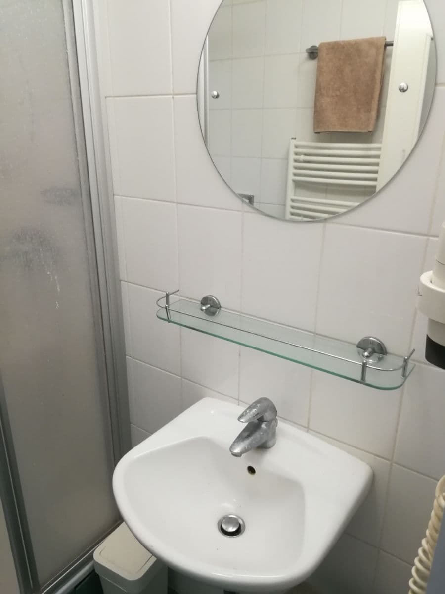 Pronájem bytu  300 m², Révová, Praha, Praha