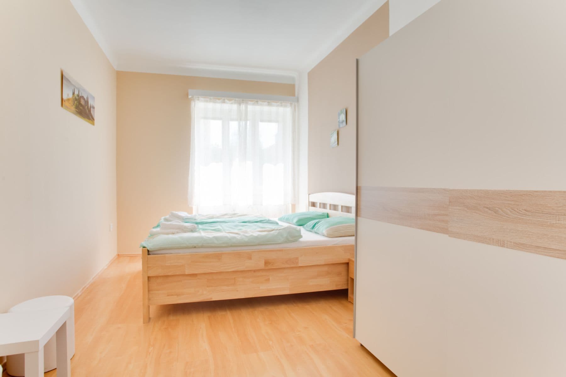 Pronájem bytu  56 m², U Družstva Život, Praha, Praha