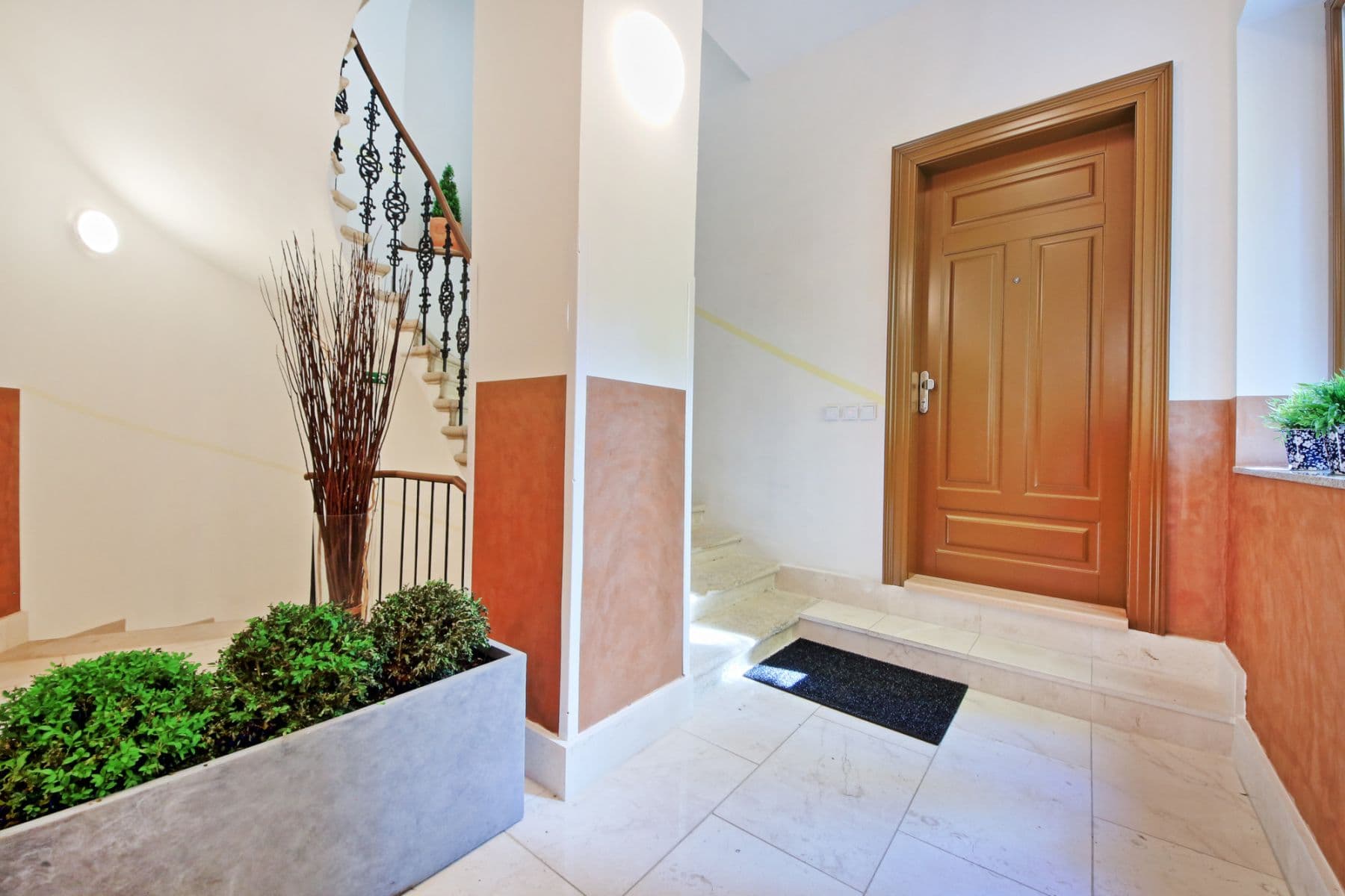 Pronájem bytu  110 m², Na Bojišti, Praha, Praha
