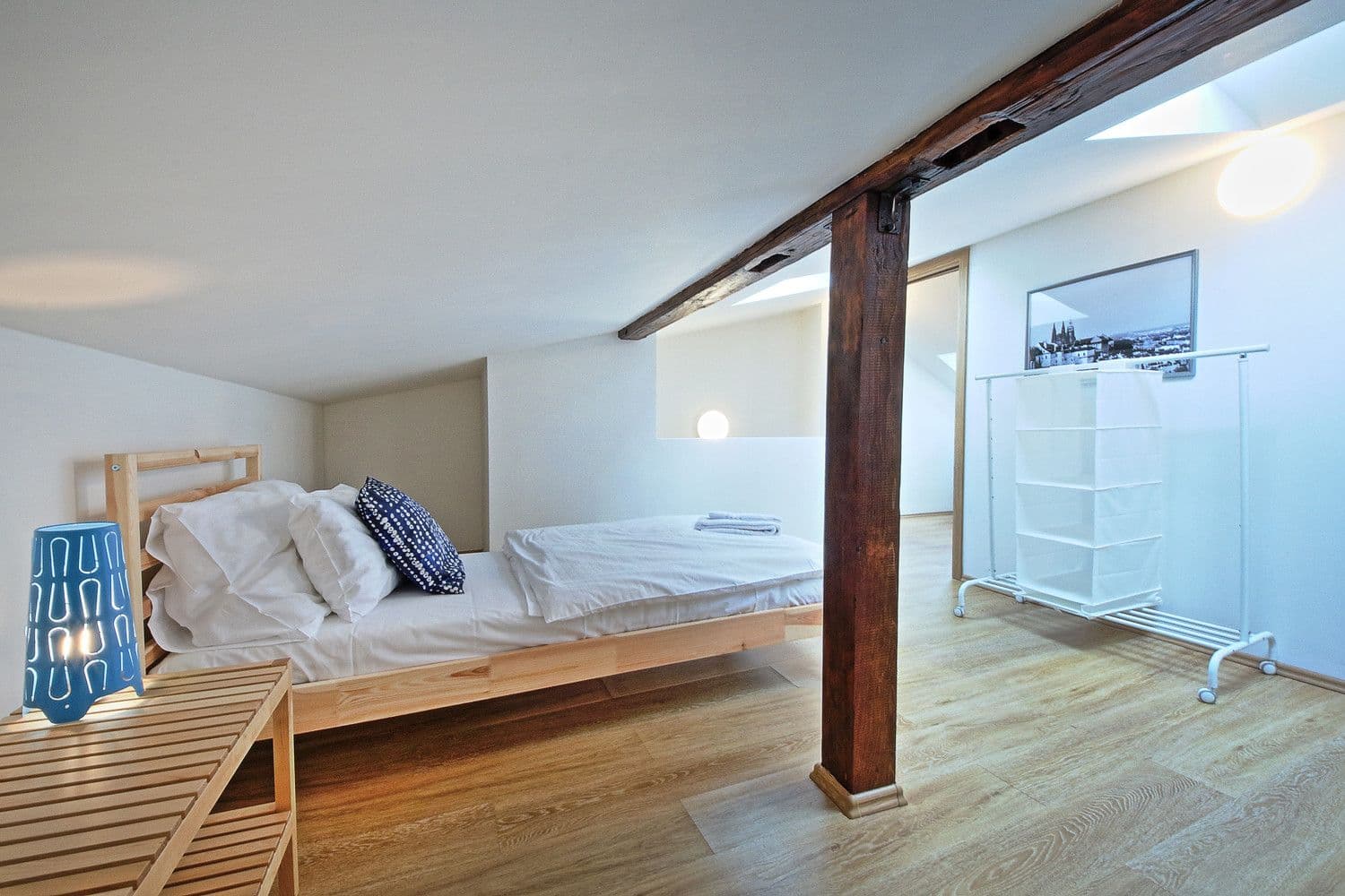 Pronájem bytu  110 m², Na Bojišti, Praha, Praha