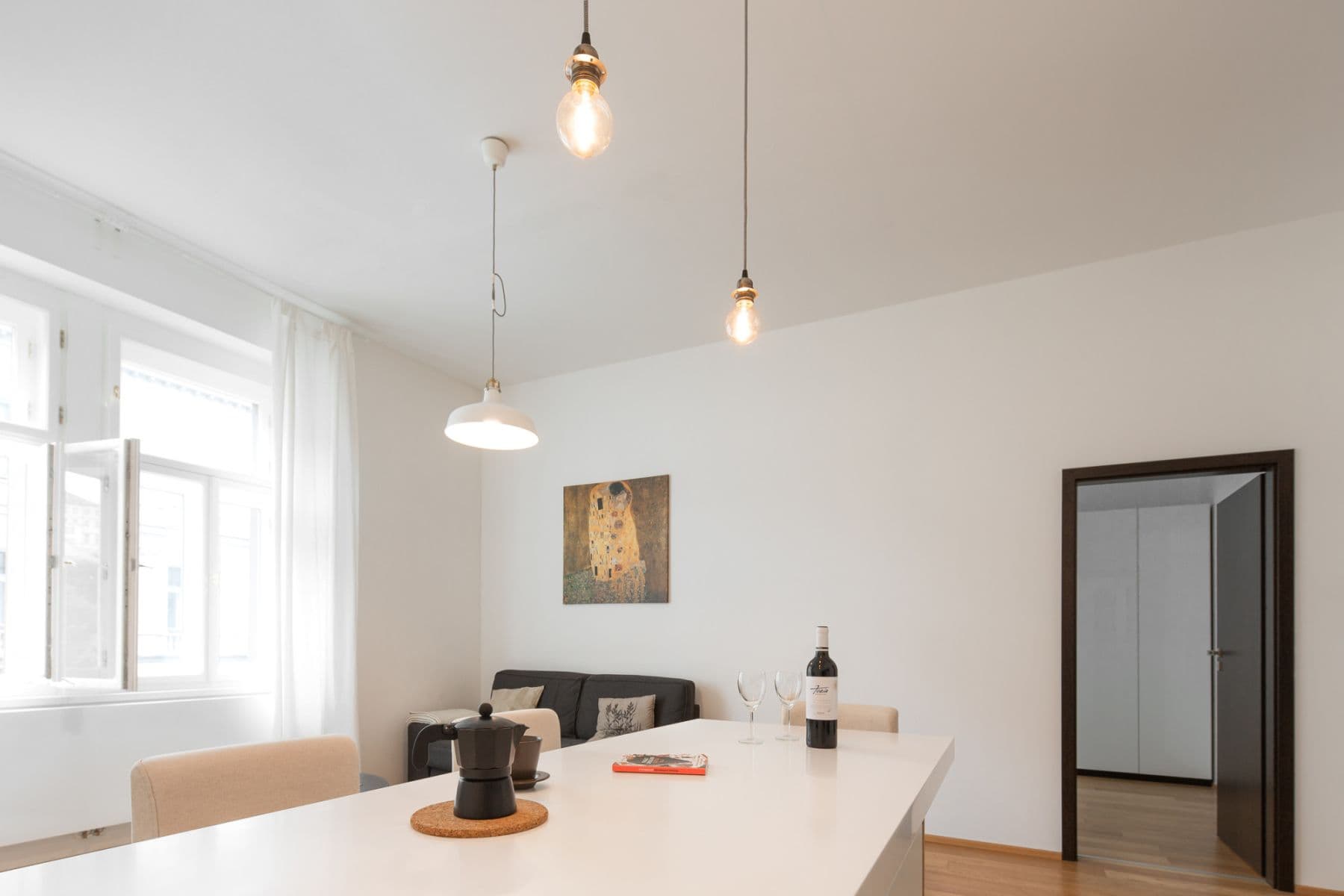 Pronájem bytu  60 m², Trojická, Praha, Praha