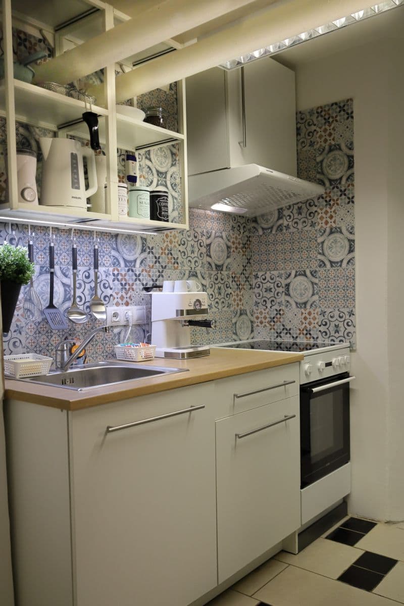 Pronájem bytu  47 m², Chocholouškova, Praha, Praha
