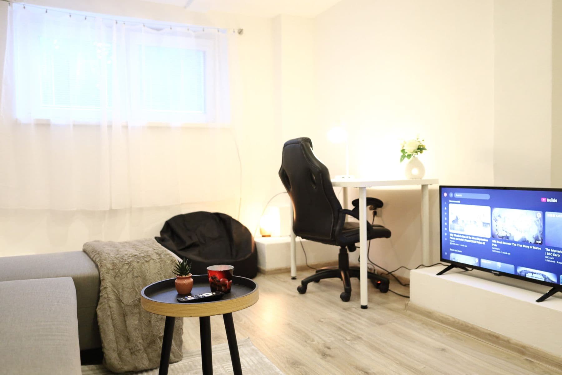 Pronájem bytu  47 m², Chocholouškova, Praha, Praha