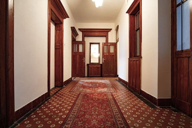 Pronájem bytu  78 m², náměstí Tomáše Garrigue Masaryka, Poděbrady, Středočeský kraj