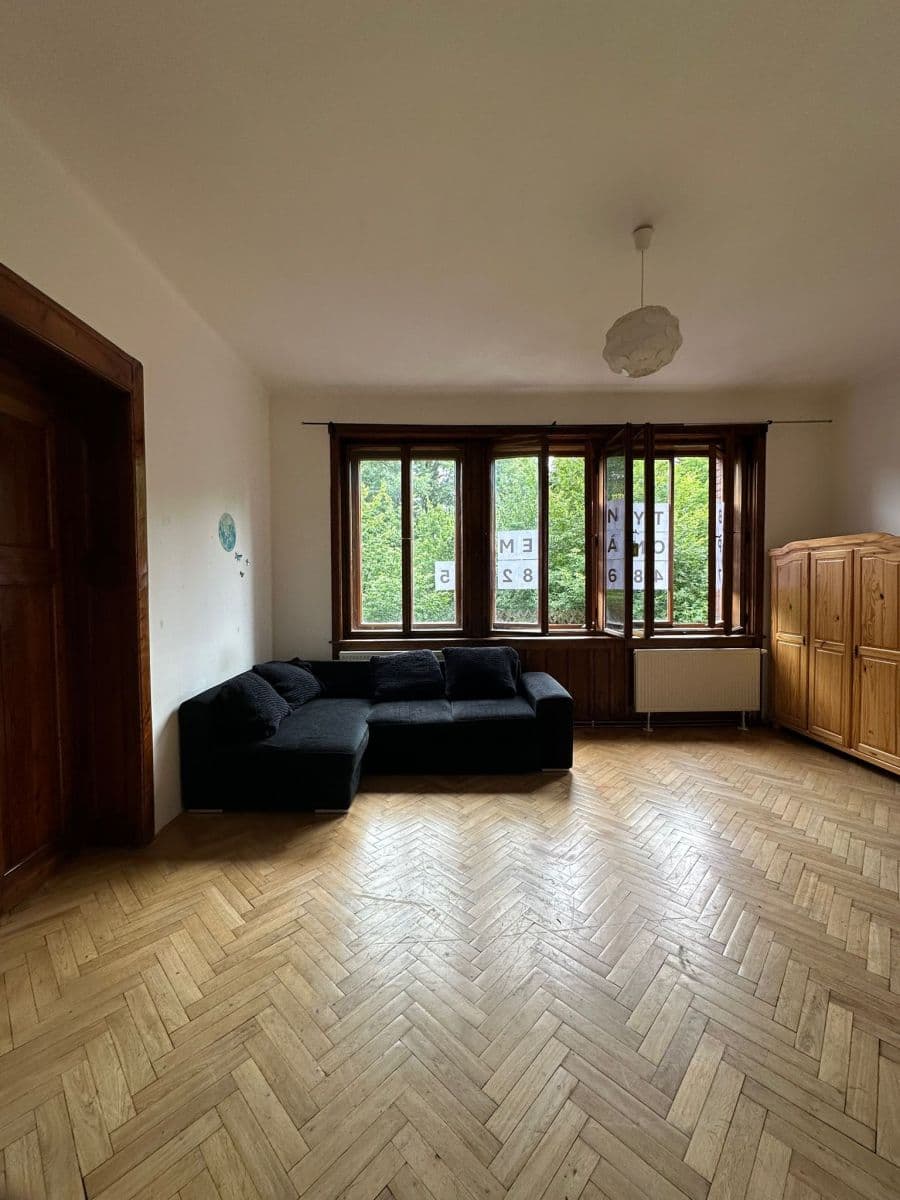 Pronájem bytu  78 m², náměstí Tomáše Garrigue Masaryka, Poděbrady, Středočeský kraj