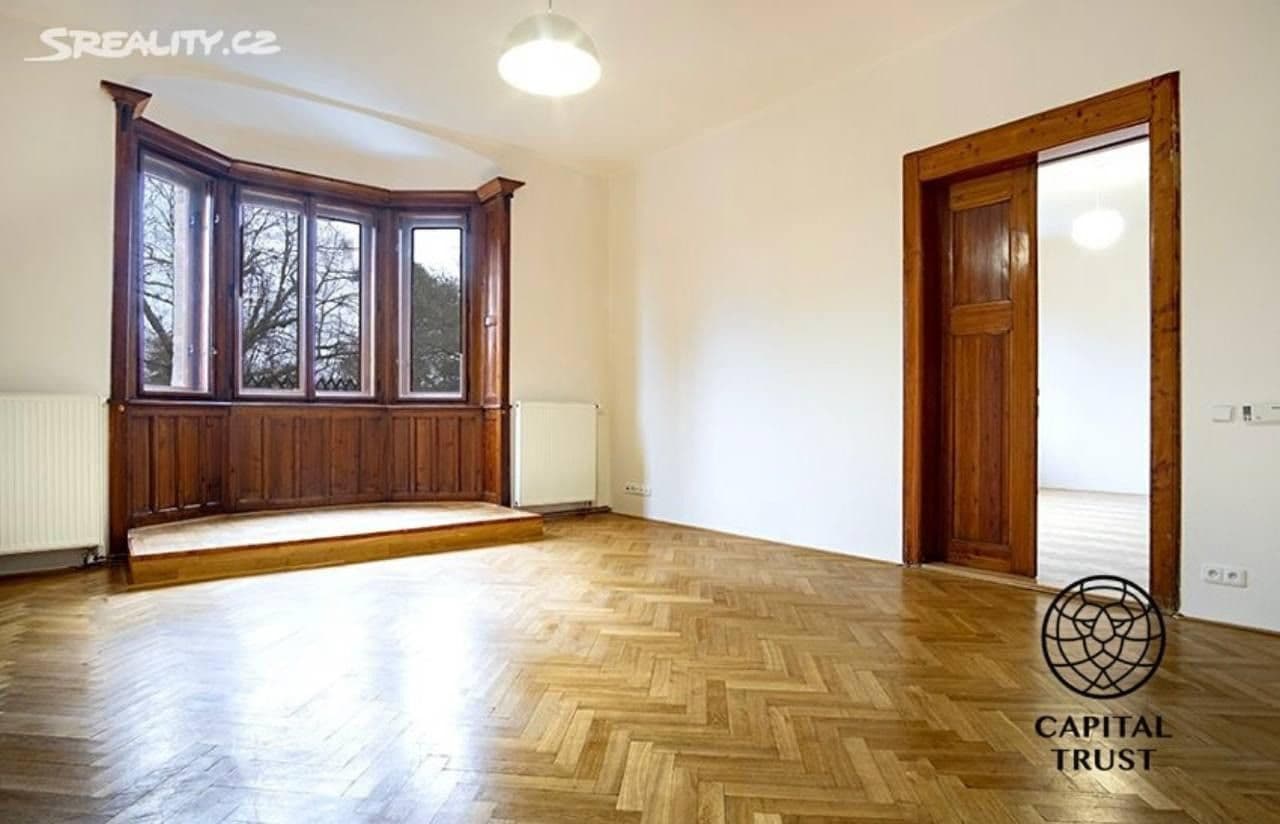 Pronájem bytu  78 m², náměstí Tomáše Garrigue Masaryka, Poděbrady, Středočeský kraj