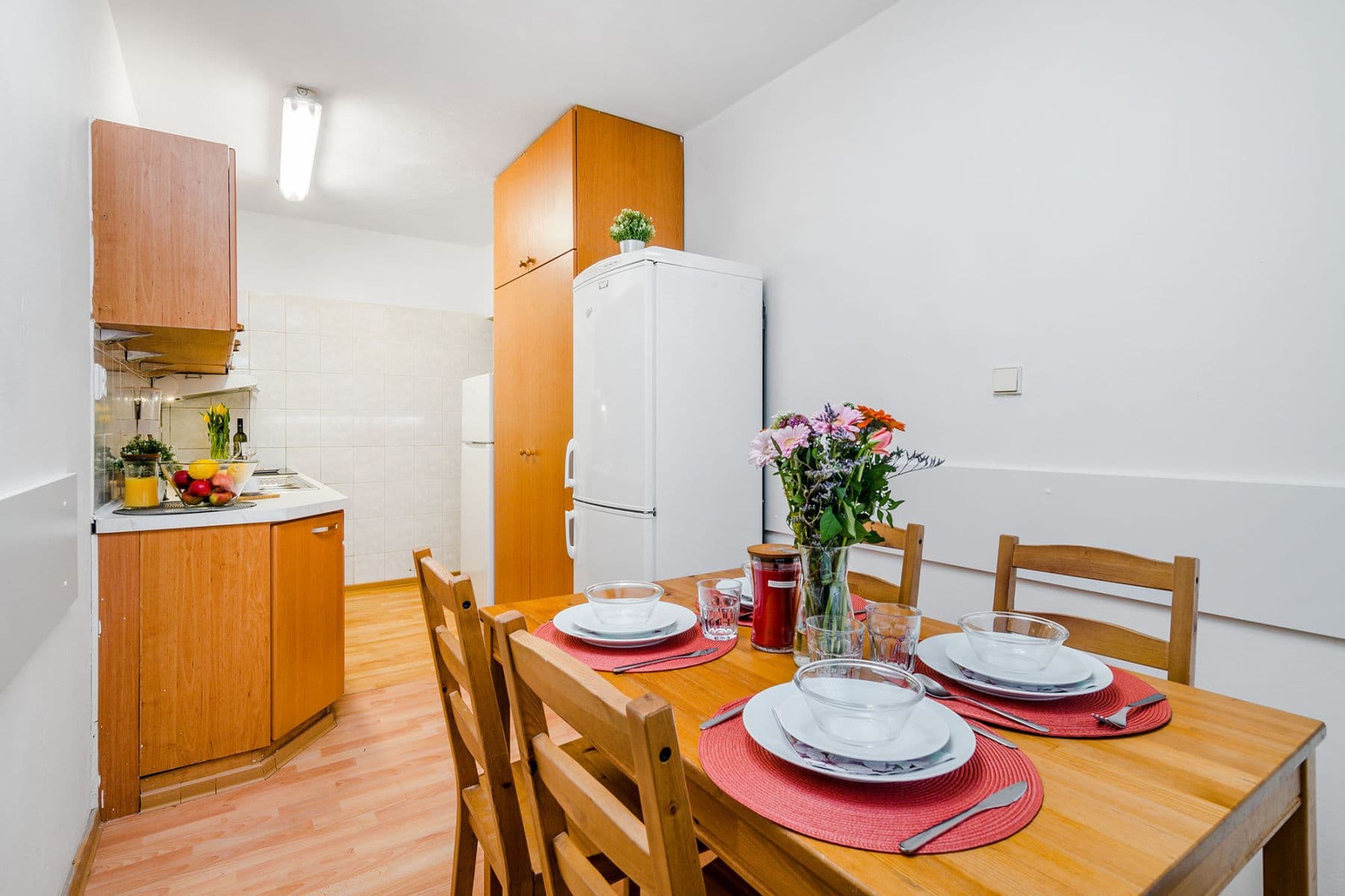 Pronájem bytu  11 m², Doležalova, Praha, Praha