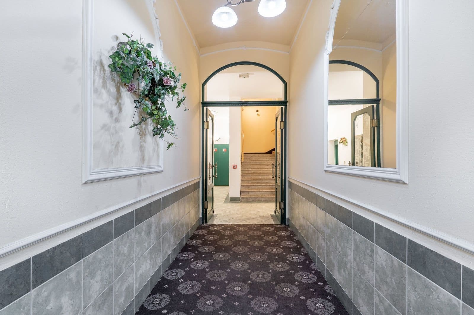 Pronájem bytu  108 m², Mariánskolázeňská, Karlovy Vary, Karlovarský kraj