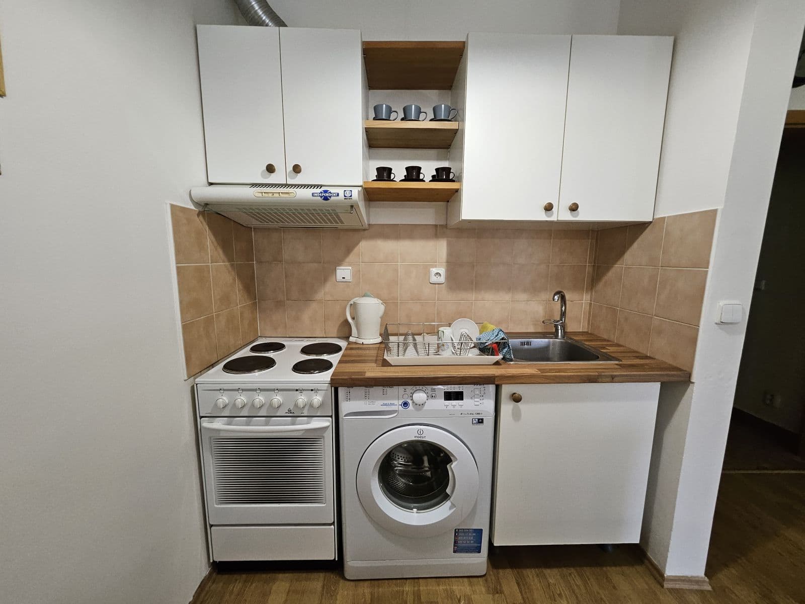 Pronájem bytu  54 m², Na Pokraji, Praha, Praha