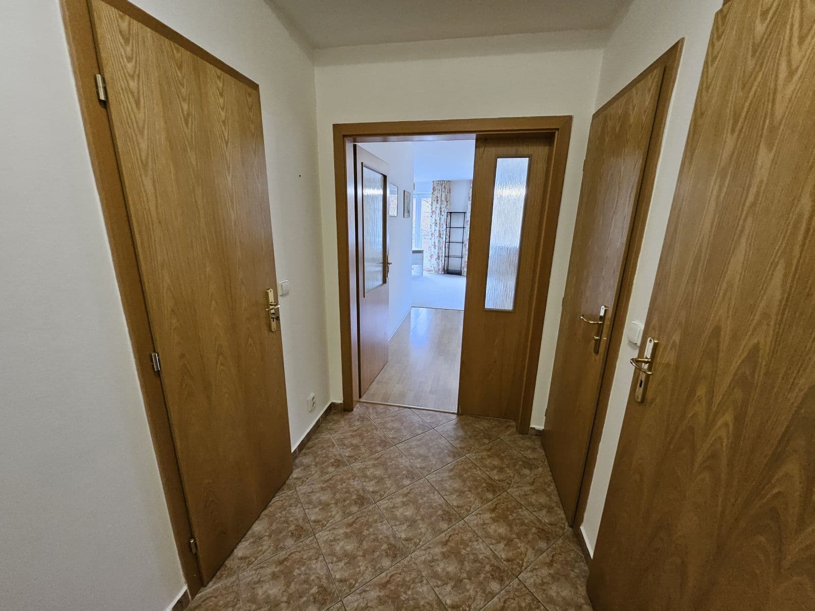 Pronájem bytu  54 m², Na Pokraji, Praha, Praha