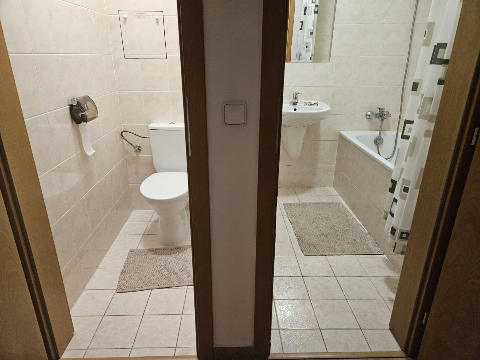 Pronájem bytu  54 m², Na Pokraji, Praha, Praha