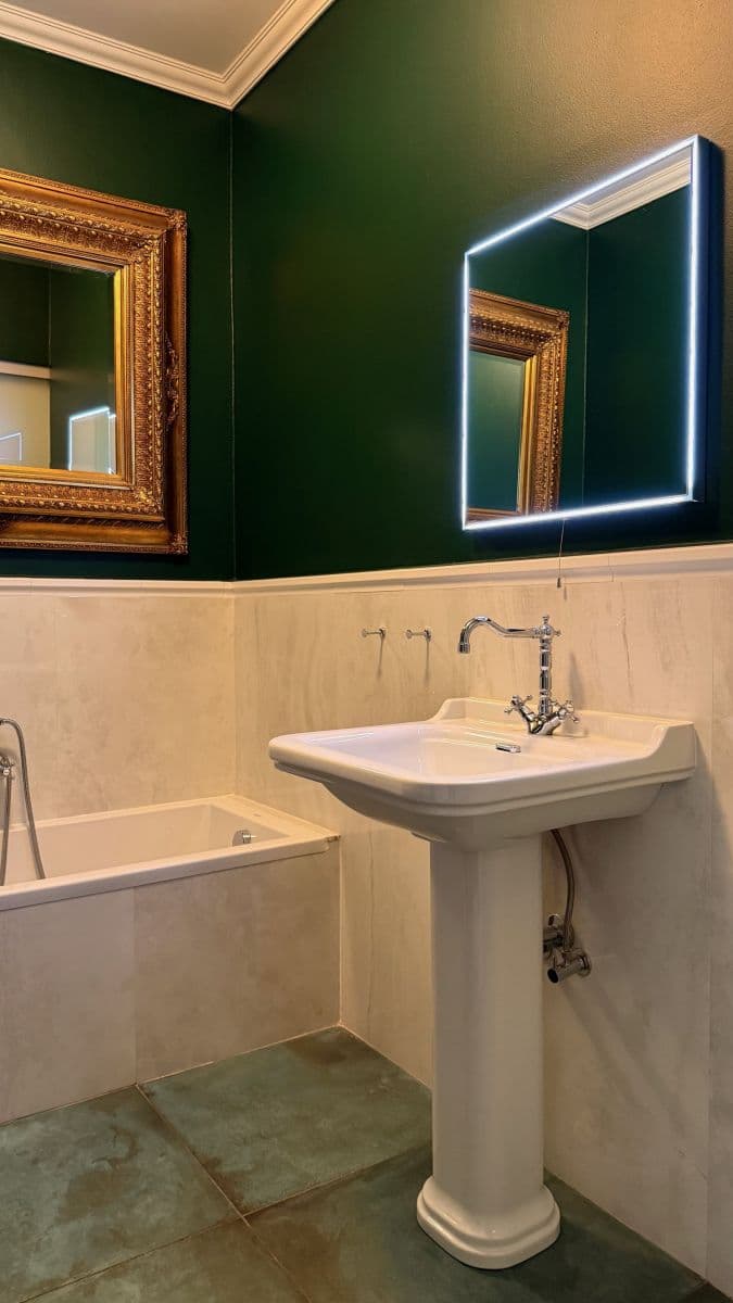 Pronájem bytu  80 m², Na Hutích, Praha, Praha