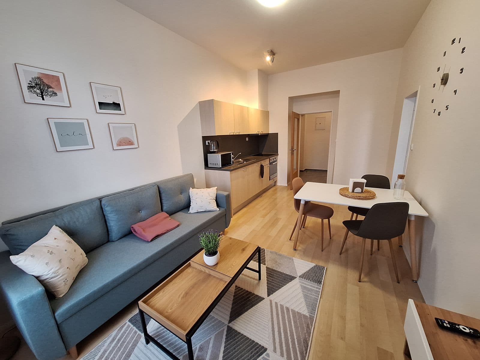 Pronájem bytu  50 m², Spojovací, Praha, Praha