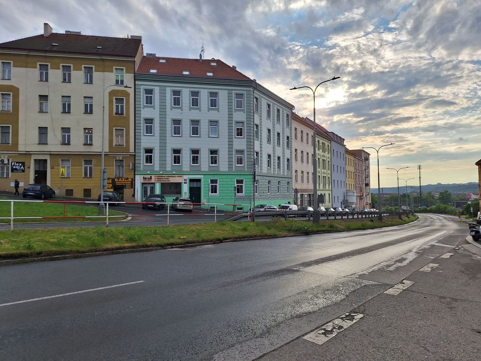 Pronájem bytu  50 m², Spojovací, Praha, Praha