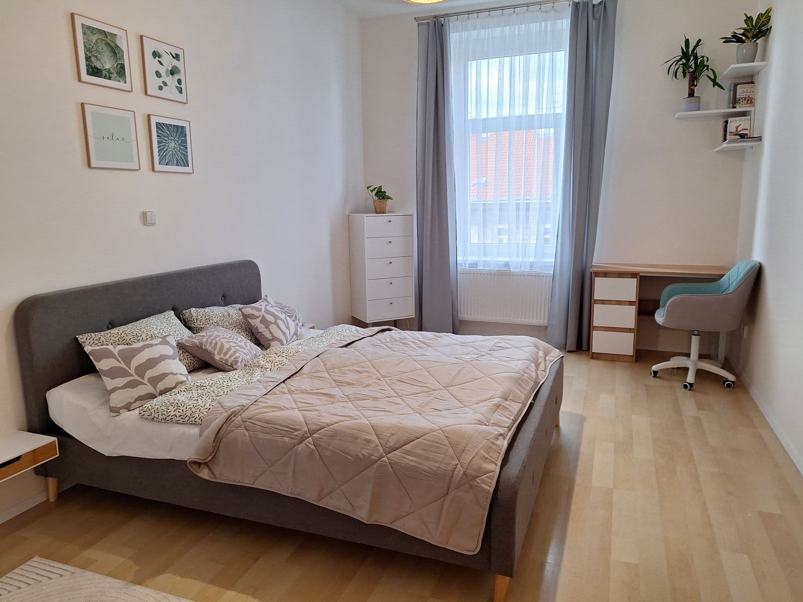 Pronájem bytu  50 m², Spojovací, Praha, Praha