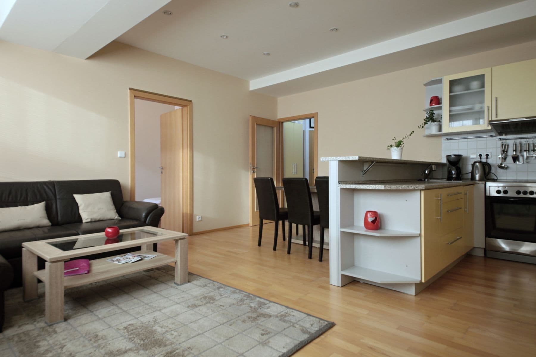 Pronájem bytu  63 m², U školičky, Praha, Praha