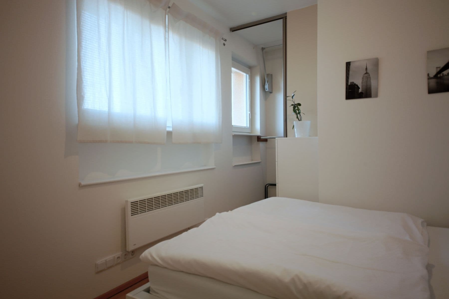 Pronájem bytu  63 m², U školičky, Praha, Praha