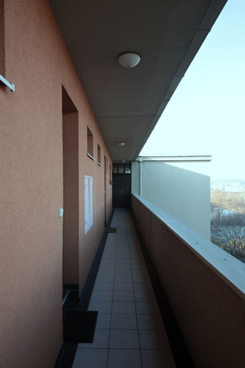 Pronájem bytu  63 m², U školičky, Praha, Praha